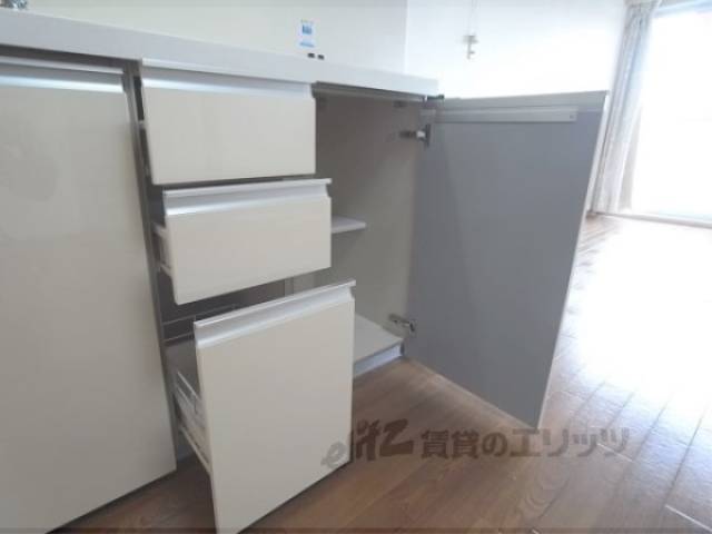 キッチン　キッチン下段