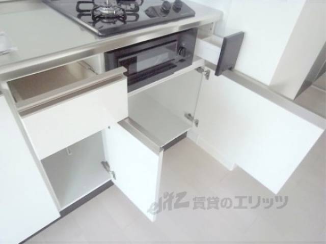 キッチン　下部収納