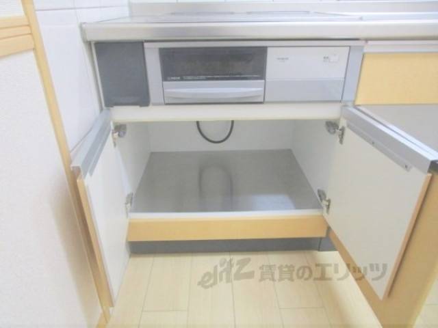 キッチン　下収納