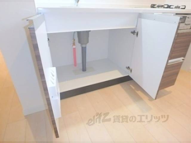 キッチン　下部収納