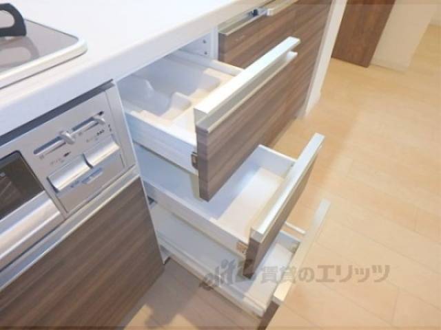 キッチン　下部収納
