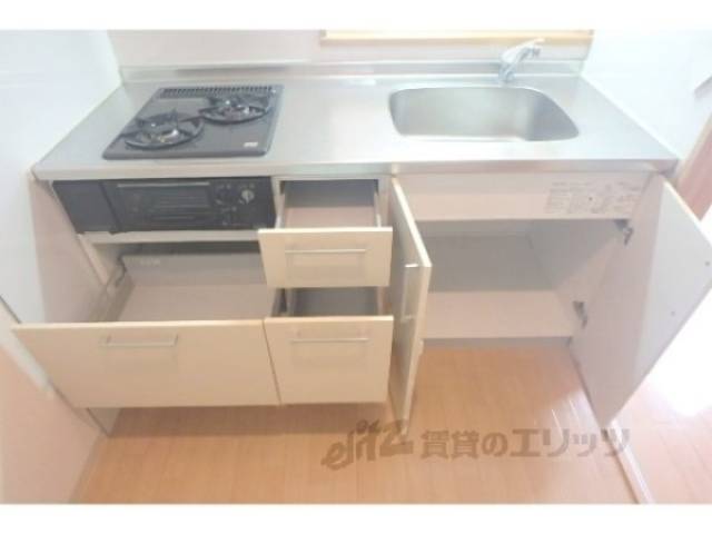 キッチン　下部