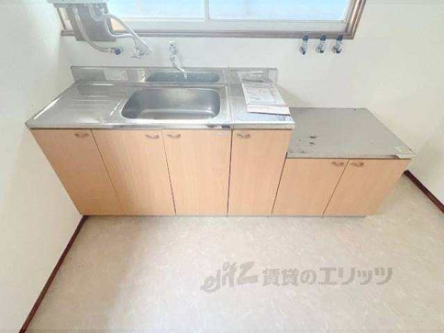 キッチン　下部収納