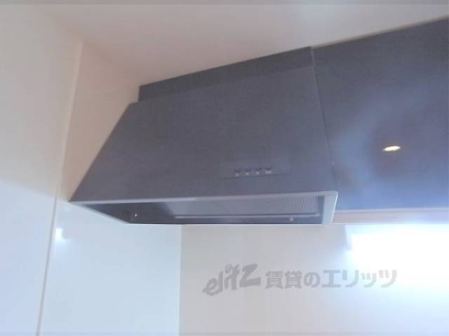 キッチン　(換気扇)