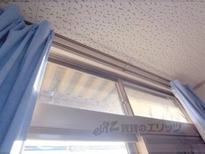 カーテンレール