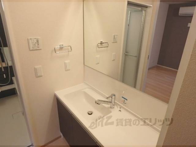 洗面所　独立洗面台