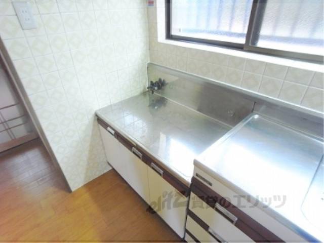 キッチン　コンロ置場