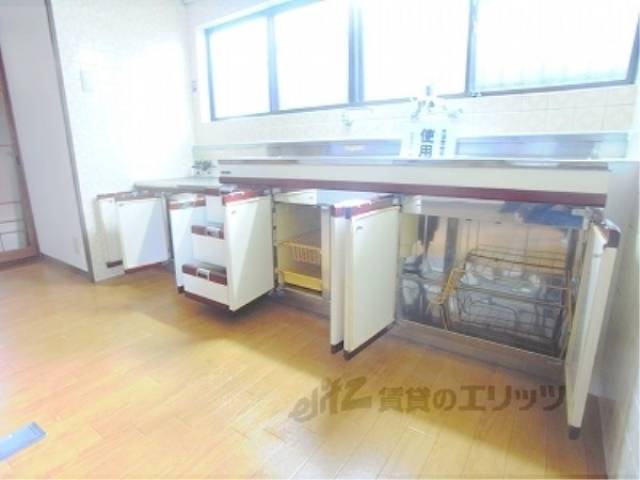 キッチン　収納