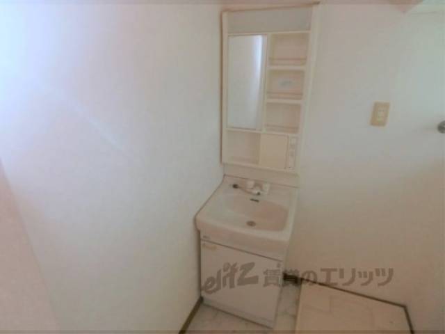 洗面所　独立洗面台