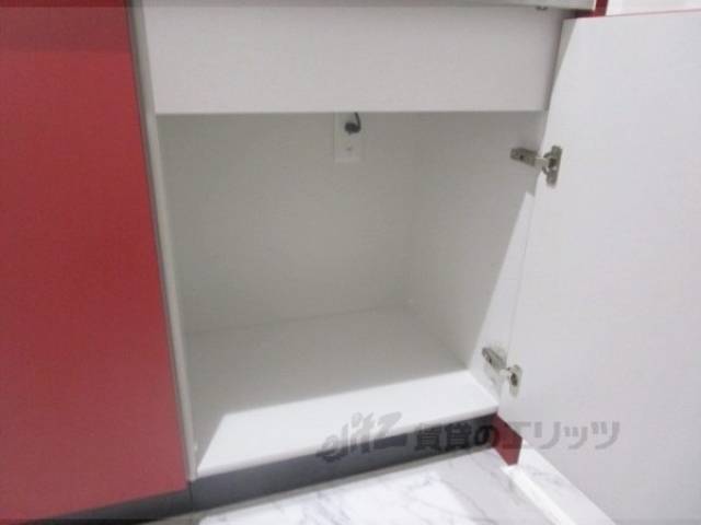 キッチン　下部収納