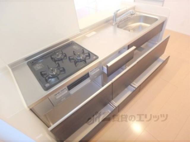 キッチン　キッチン下部収納