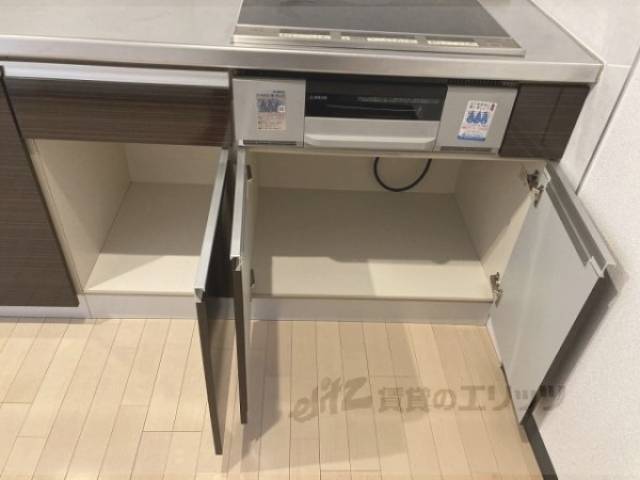 キッチン　下部収納