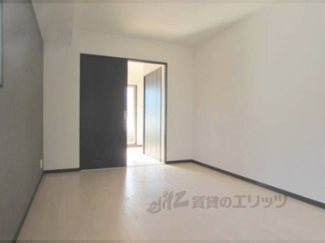 洋室　落ち着いた室内になっています。