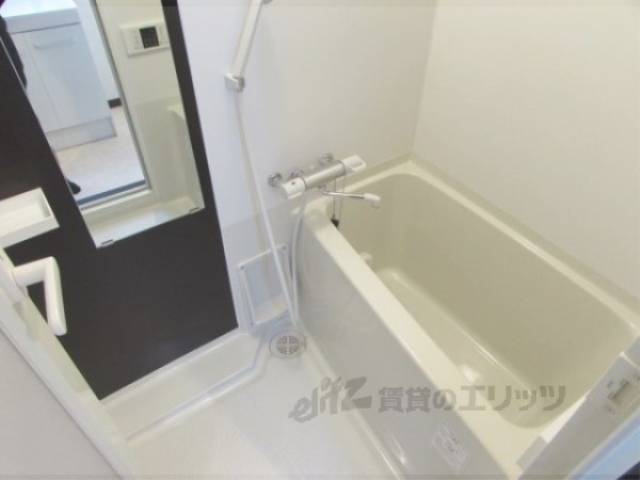 風呂　浴室広々していますね