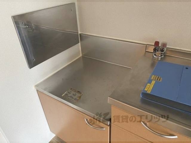 キッチン　コンロ置き場