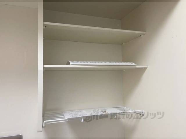 キッチン　上部収納