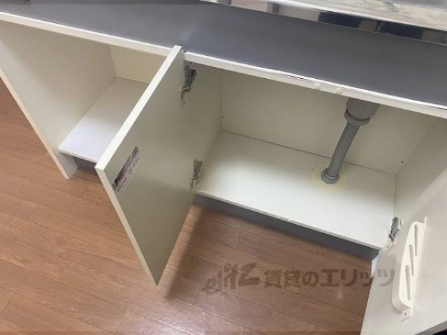 キッチン　下部収納
