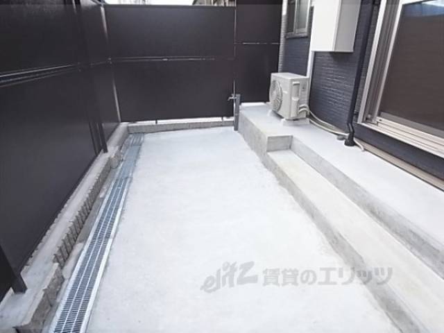 ベランダ　専用庭