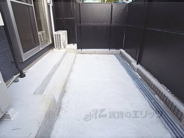 ベランダ　専用庭