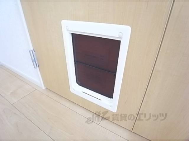 ペット用窓