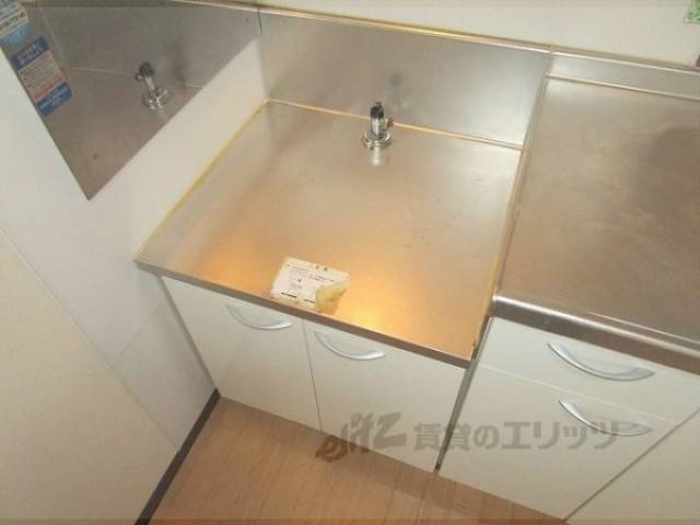 キッチン　コンロ置場