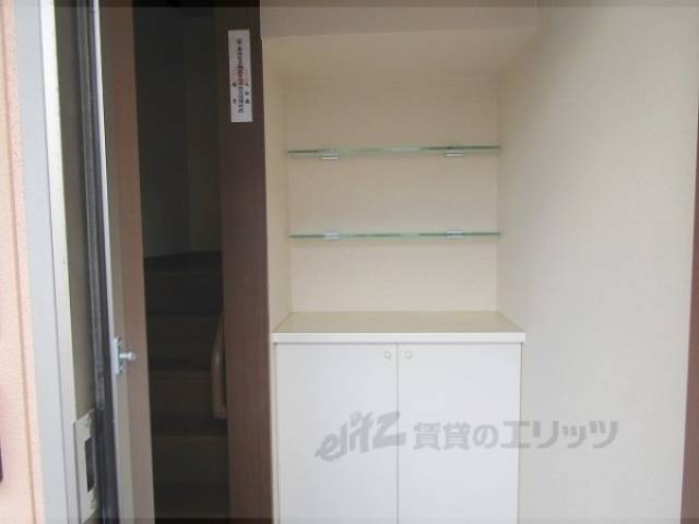 玄関　棚