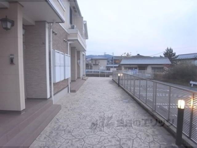 玄関　玄関前