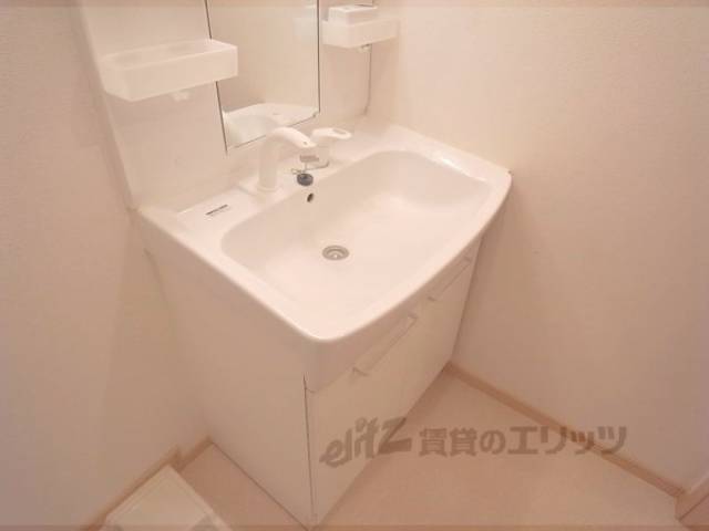 洗面所　独立洗面台