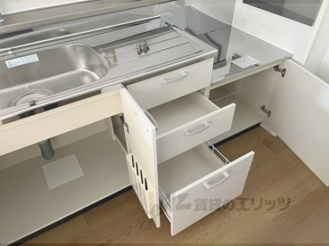 キッチン　下部収納