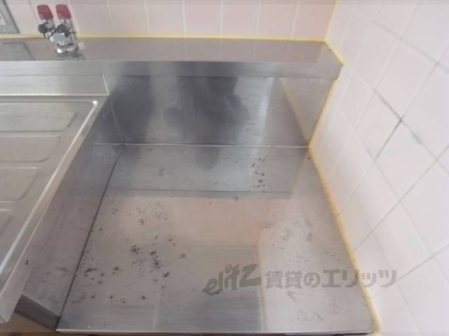 キッチン　コンロ置場