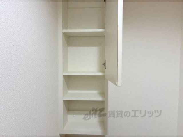 トイレ　収納