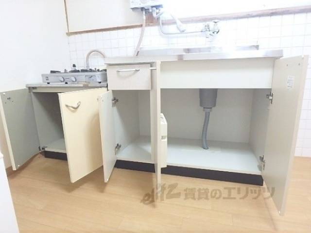 キッチン　収納