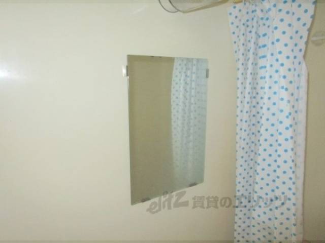 ユニットバス　鏡