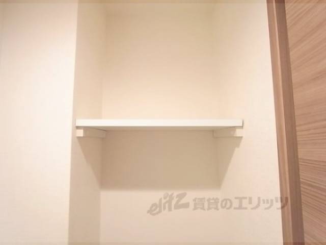 トイレ　トイレ収納
