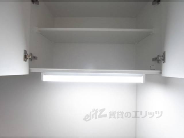 キッチン　キッチン上収納