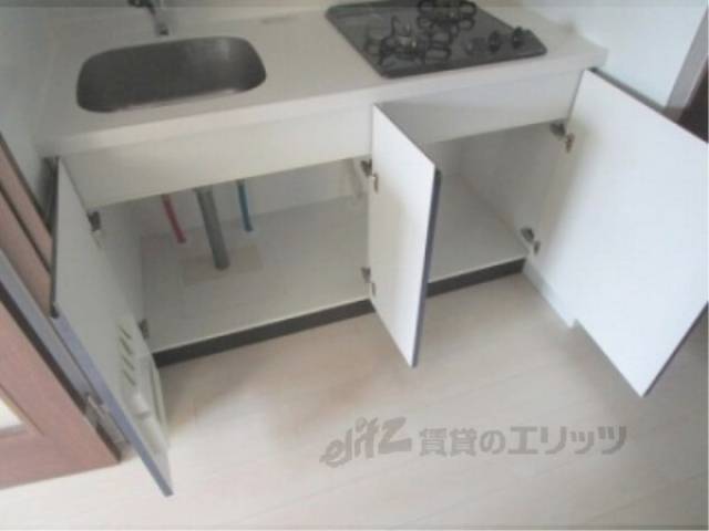 キッチン　下部収納