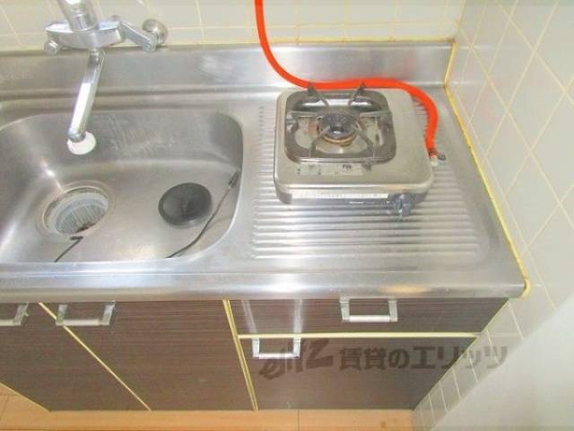 キッチン　コンロ置場
