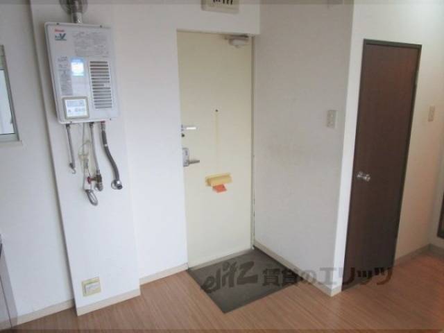 下駄箱　下駄箱置き場