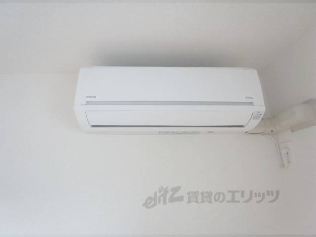 洋室　エアコン