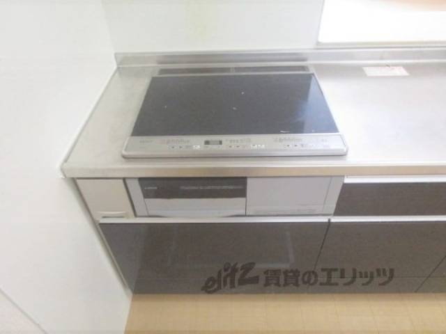 キッチン　コンロ