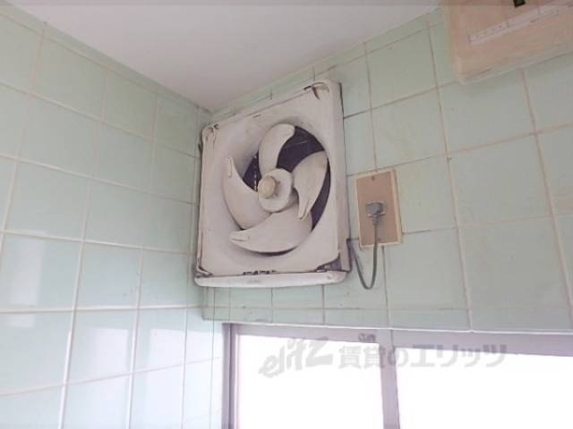 キッチン　換気扇
