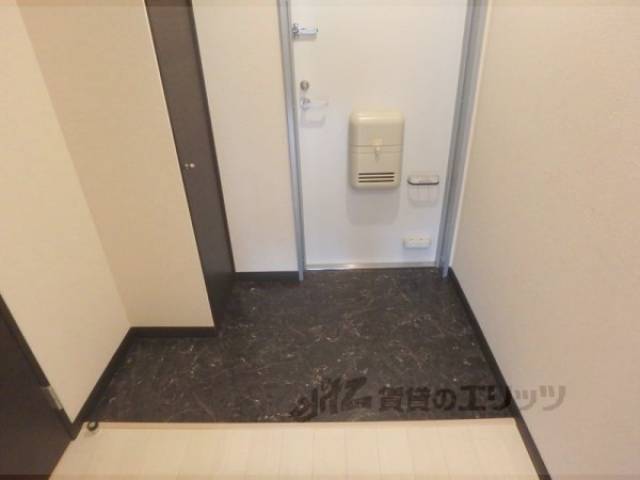 玄関　写真はイメージです