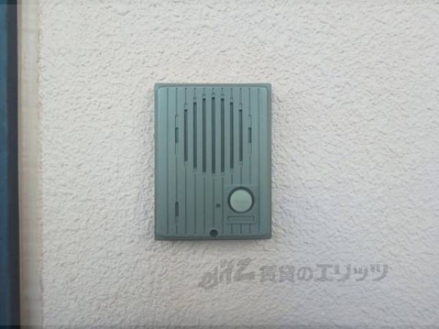 玄関　インターホン