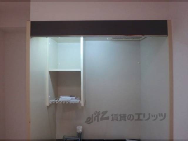 キッチン　収納上部