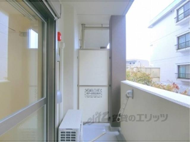 ベランダ　収納