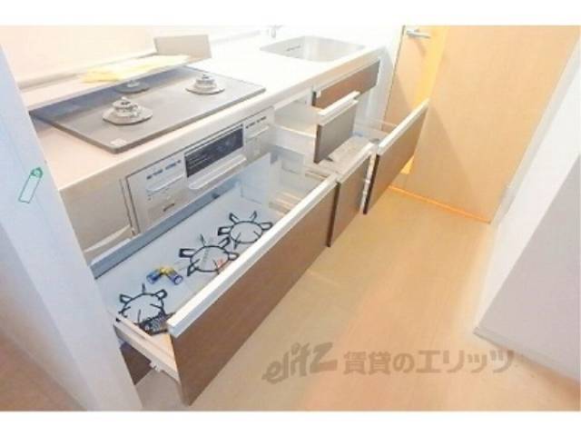 キッチン　収納