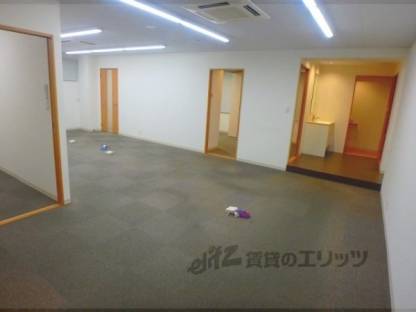 テナント