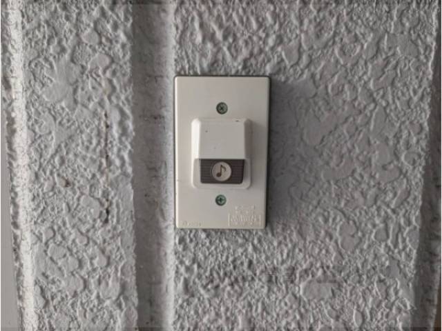 玄関　インターフォン