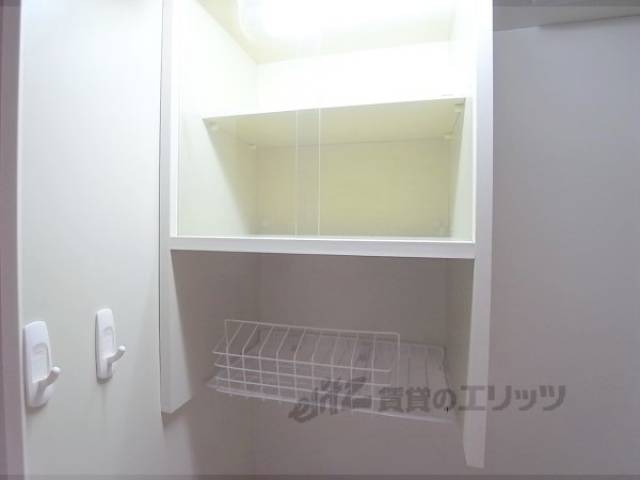 キッチン　上部棚