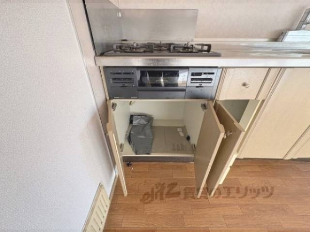 キッチン　収納